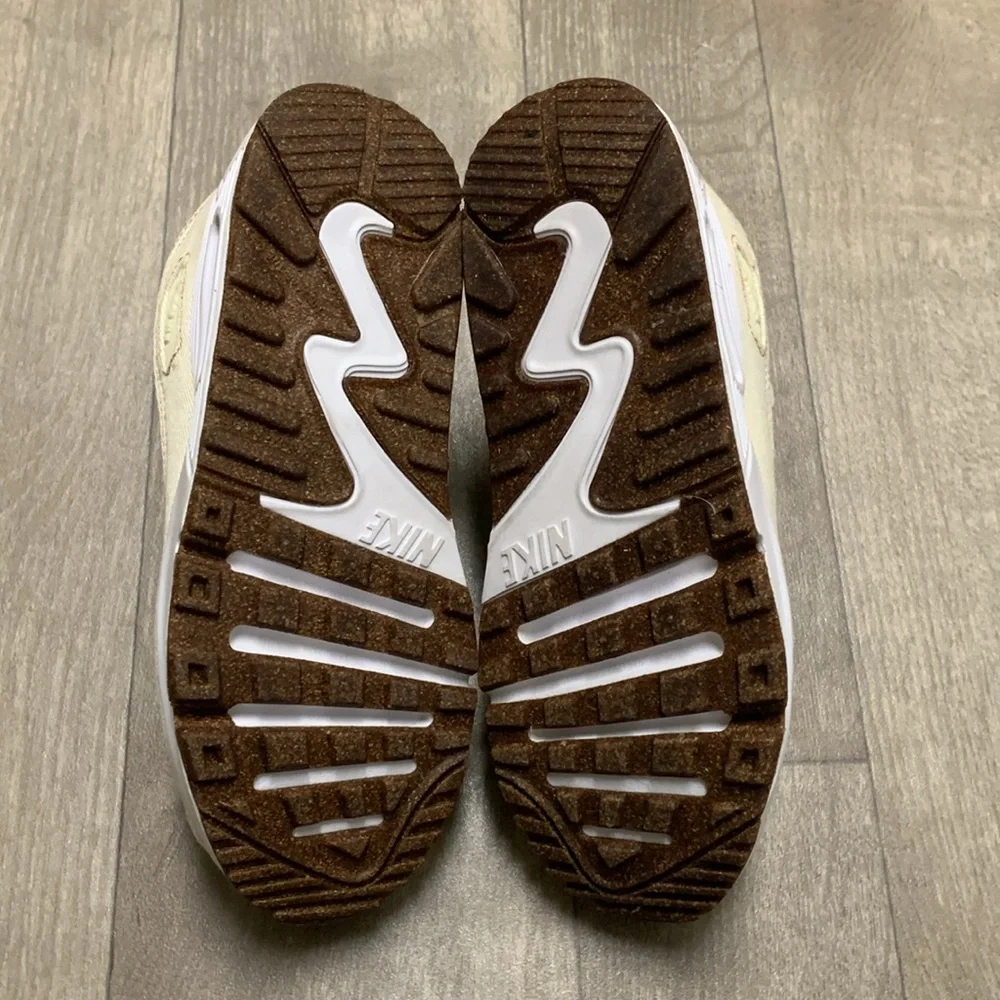 Kids Nike Air Max 90 SE Coconut Milk Low SE Cork Walking Running‎ Sneakers